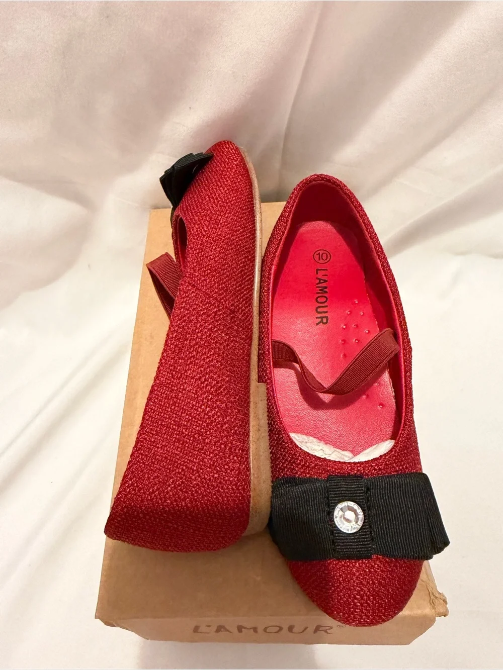 NWT L'Amour Girls Red Linen Bow Flats Mary Jane Size 10